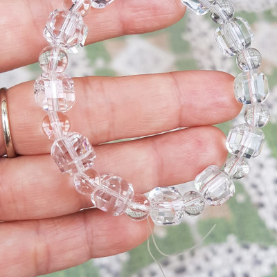  Vòng tay phong thuỷ nữ đá thạch anh trắng trong tự nhiên kiểu vuông giác tròn Size hạt vuông 10mm hạt tròn nhỏ 6mm Nữ mệnh kim mệnh Thủy đeo hợp may mắn tốt sức khoẻ công việc ạ