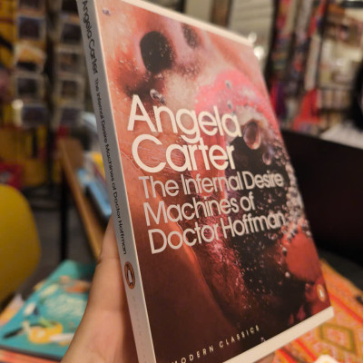 Sách - The Infernal Desire Machines of Doctor Hoffman (Penguin Modern Classics) by Angela Carter