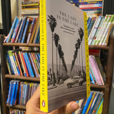 Sách - The Lady in the Lake by Raymond Chandler - English Book - Light Novel - Sách Ngoại văn