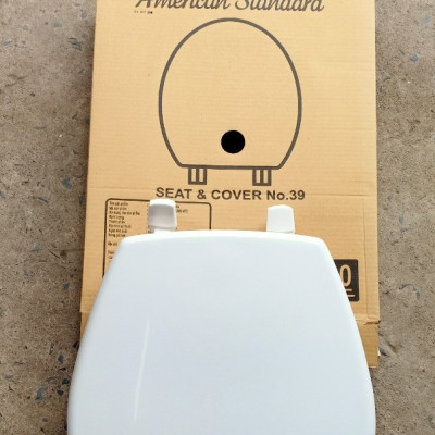 Nắp nhựa mũi tròn dùng cho bồn cầu nắp rơi tự do SCVN3900-WT(No.39)-hàng chính hãng American Standard 