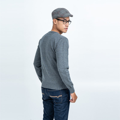 Áo len nam dài tay cổ tròn màu ghi đậm NOVELTY 180578T