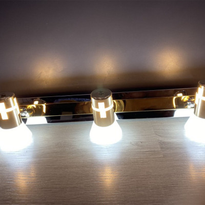 Đèn soi tranh - Đèn rọi gương LED POWE kiểu dáng sang trọng, tinh tế.