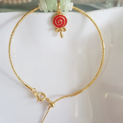 Vòng Tay charm xinh đẹp 5 đồng tiền đá cẩm thạch tự nhiên Đồng tiền Trắng Xanh nhẹ phối charm đỏ kiểu tròn may mắnVòng màu vàng khoen rút xinh Nữ đeo dễ thương ạ