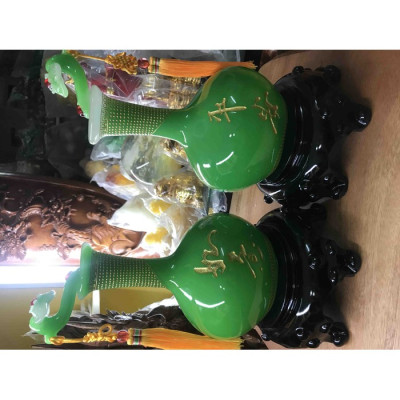 Cặp Bình Hoa Phú Quý Phong Thủy Xanh Lá có Cây Như Ý trên miệng bình size cao 35cm đk 20cm hợp Anh Chị mệnh Mộc Hỏa trưng phòng khách tượng trưng cho điều may mắn và sung túc ạ