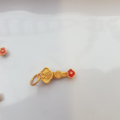 Phụ Kiện Charm Vòng Tay Nữ đẹp Hình Gậy Như Ý màu vàng phối vòng tay Nữ phối với vòng đeo tay của mình xinh xinh ạ