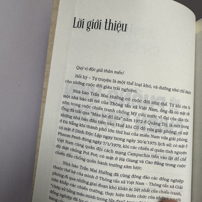 HỒI KÝ PHÓNG VIÊN CHIẾN TRƯỜNG –  Trần Mai Hương - AlphaBooks – NXB Thông Tấn