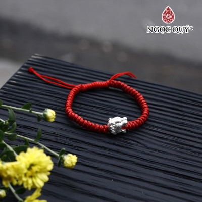 Vòng tay thắt dây đỏ phối đầu hổ bạc - Ngọc Quý Gemstones