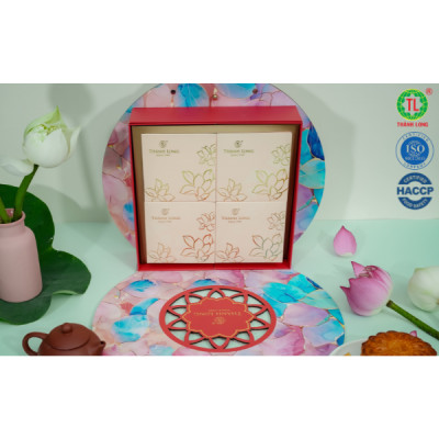 Hộp Bánh Trung Thu 4 bánh 1 trứng 150g - COMBO SUPER A9 - Thành Long - (600g) - VIỆT NAM