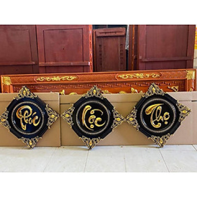 Tranh treo tường trạm khắc chữ phúc lộc thọ bằng gỗ hương đỏ ,viền sơn đen ,dát vàng giả cổ kt mặt rộng 45×45×4cm