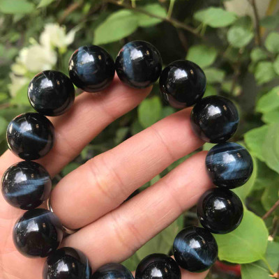 VÒNG ĐÁ MẮT HỔ MỚI LOẠI BÓNG MỊN ĐẸP ÁNH XANH DƯƠNG 16Ly NAM mệnh THUỶ MỘC 