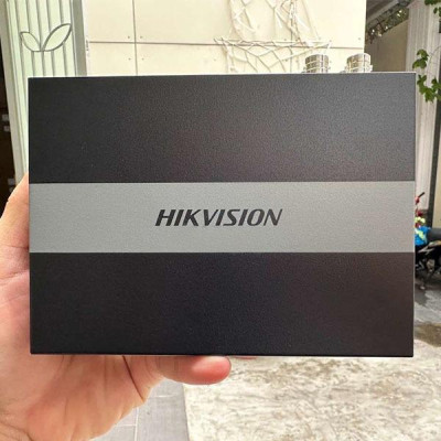 Đầu ghi hình HIKVISION 8 kênh / 4 kênh tích hợp SSD 330GB DS-E08HGHI-B ,.-Hàng chính hãng