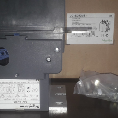 Khởi động từ LC1E250M5 Schneider 3P 250A coil 220Vac | Chính hãng |