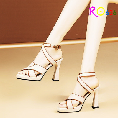 Giày sandal nữ cao gót 8 phân hàng hiệu rosata màu kem thời trang cao cấp ro636
