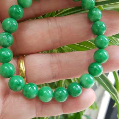Vòng tay chuỗi đá cẩm thạch xanh ngọc tươi size nhỏ 8mm 22 hạt Màu xanh lá tươi nữ mệnh mộc hỏa thủy đeo may mắn tốt  sức khỏe công việc hanh thông hy vọng tốt đẹp Món quà tặng ý nghĩa cho chính mình & người thân ạ