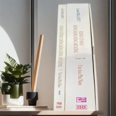 Khảo cổ học Đồng bằng sông Mê Kông, Tập III: Văn hóa Phù Nam (Bao gồm 1 cuốn phụ bản 120 trang)