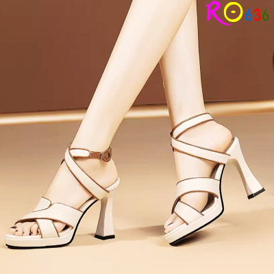 Giày sandal nữ cao gót 8 phân hàng hiệu rosata màu kem thời trang cao cấp ro636