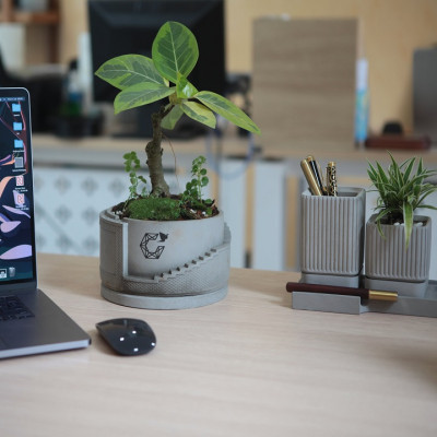 Chậu cây xi măng bậc thang hoạ tiết Trống Đồng Đông Sơn, ngang 18.4cm cao 8,5cm handmade, decor bàn làm việc, cây văn phòng, nhà ở 