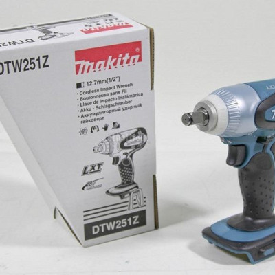 MÁY SIẾT BU LÔNG (230 N.M) DÙNG PIN(12.7MM)(18V) MAKITA DTW251Z (KHÔNG KÈM PIN VÀ SẠC) - HÀNG CHÍNH HÃNG