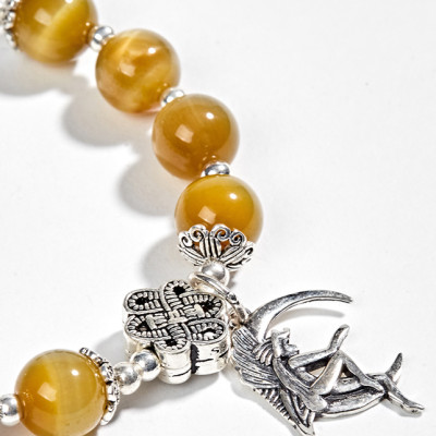 Vòng Thạch Anh Mắt Hổ Vàng Tâm Phối Charm Kết Đồng Tâm Bạc Ngọc Quý Gemstones