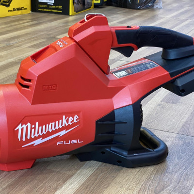 MÁY LÁ THỔI 2 PIN MILWAUKEE M18 F2BL (CHỈ THÂN MÁY, TẶNG 2 PIN 5AH) - HÀNG CHÍNH HÃNG