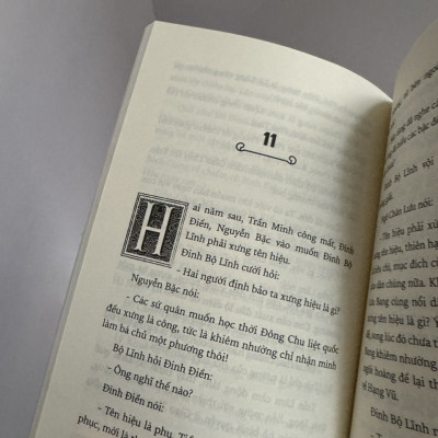 NGÀN NĂM SỬ VIỆT - Nhà Đinh - Cờ lau dựng nước - Ngô Văn Phú - NXB Kim Đồng