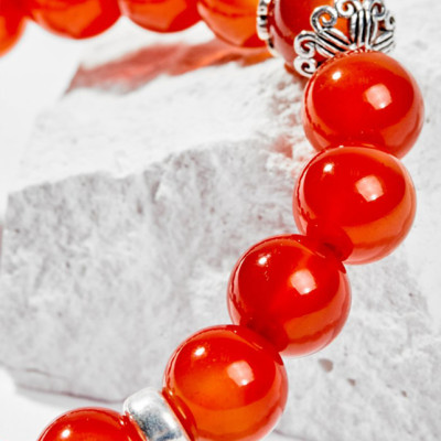 Vòng Tay Phong Thủy Nữ Đá Mã Não Đỏ Phối Charm Cung Hoàng Đạo Song Tử (8mm) Mệnh Hỏa, Thổ Ngọc Quý Gemstones