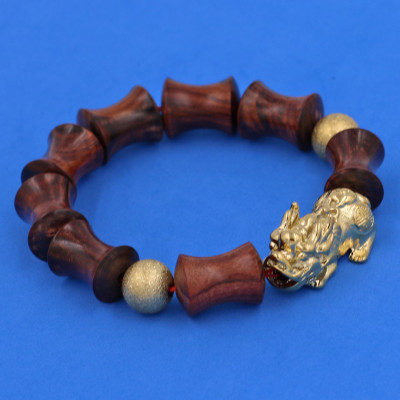 Vòng chuỗi đeo tay gỗ tử đàn ống tre ( size lớn ) charm tỳ hưu và bi inox vàng, vòng tay chuỗi hạt