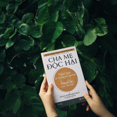 Sách - Cha Mẹ Độc Hại (Tái Bản 2025)