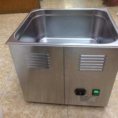 Bể rửa siêu âm Gtsonic T9-9L giúp tẩy rửa, làm sạch, vệ sinh, bảo dưỡng các vật dụng phòng thí nghiệm, công nghiệp cơ khí, dụng cụ nha khoa/y tế, dung cụ gia đình, trang sức, đồng hồ – Hàng Chính Hãng