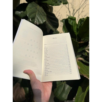 Sách - Sống như một dòng sông (Nguyễn Thị Ngọc Minh) - Nhã Nam