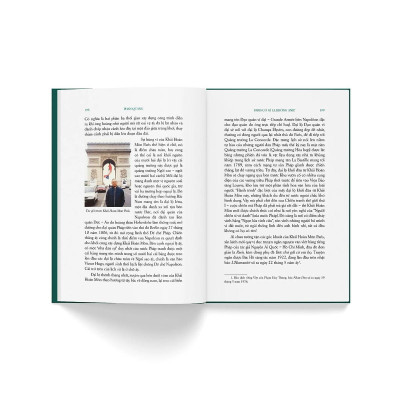 Sách - Du Ký Phan Quang - Tiếc Nuối Hoa Hồng - Đông A