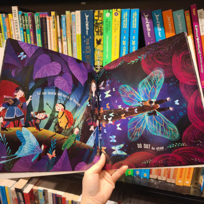 Sách - Dreams Are Calling by Phạm Quang Phúc - Sách truyện tranh thiếu nhi/ Picture Story For Children in English