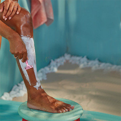 Dao cạo Gillette Venus Daisy 3 (2 cây) - Hàng chính hãng