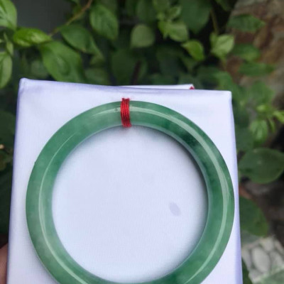 Vòng tay nữ Vip ĐẬU LÝ 50mm x độ dầy 8,2mm Đẹp nữ 50kg đến 55kg đeo màu Xanh Nhẹ Điểm Đậu Lý 100% đá cẩm thạch thiên nhiên