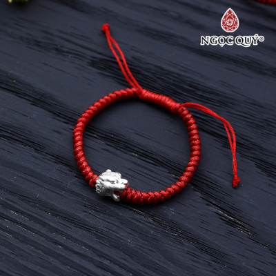 Vòng tay thắt dây đỏ phối đầu hổ bạc - Ngọc Quý Gemstones