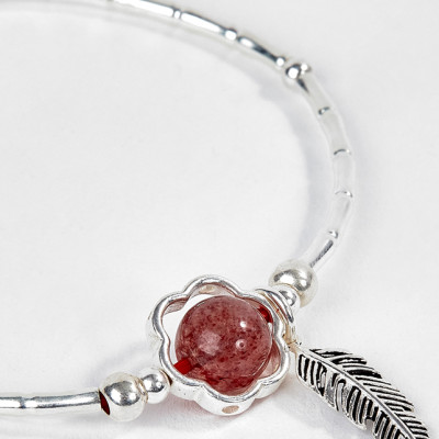 Vòng Bạc Hạt Đá Thạch Anh Ưu Linh Dâu Phối Charm Lá Ngọc Quý Gemstones