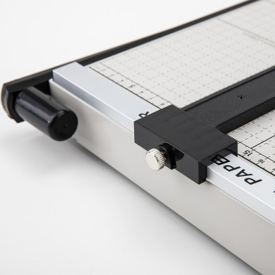 Bàn Cắt A4 (Sắt)  Deli 8014 