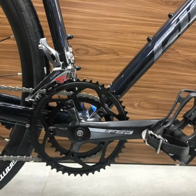 Xe đạp đua đường trường GIANT CONTEND AR 4 2024