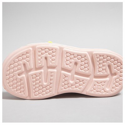 Giày thể thao cho bé phong cách dễ thương – GTE9109