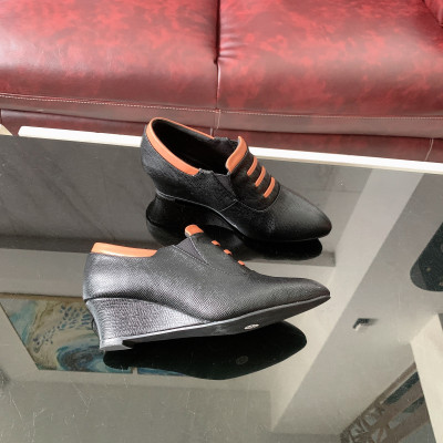 [ẢNH THẬT-FREESHIP] Giày nữ da lì form thể thao, mũi nhọn, đế xuồng ROSATA RO624 - 4p - HÀNG VIỆT NAM - BKSTORE