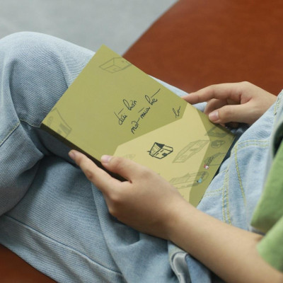 Sách - Combo 2 Cuốn: Dài Hơn Một Mùa Hè + Xin Cảm Ơn Sự Mỏng Manh Này - AZ Việt Nam