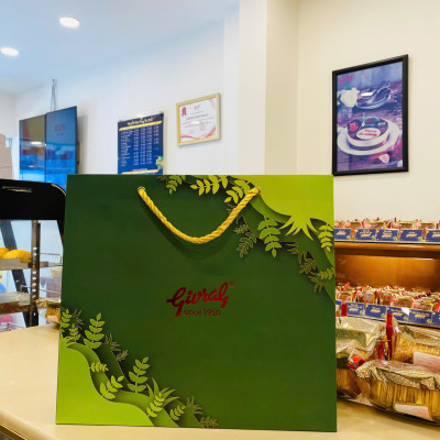 Hộp 4 Bánh Trung Thu Givral Sắc Màu (150gr)