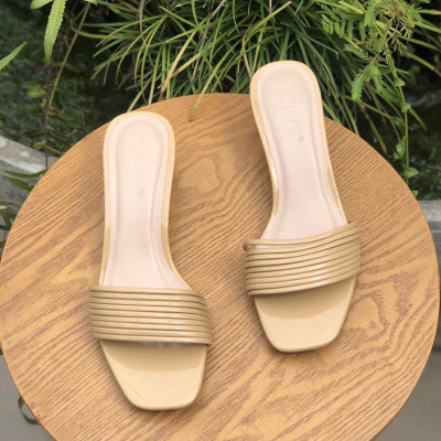 Guốc nữ cao gót hot trend  trẻ trung năng động 21224