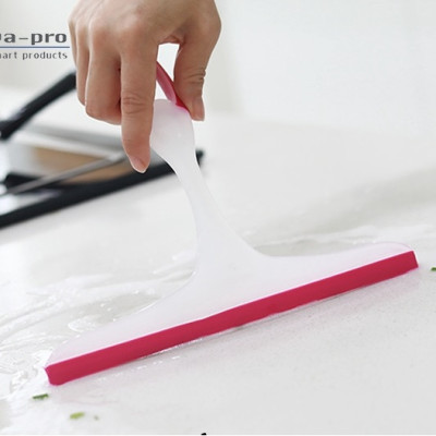 Dụng Cụ Lau Kính Chuyên Dụng Seiwa Pro Nhỏ Gọn Với Lưỡi Gạt Silicone Mềm Dẻo 