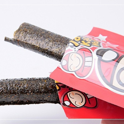 Snack rong biển Tao Kae Noi Big Roll vị Cay 3,6g - Hộp 6 gói