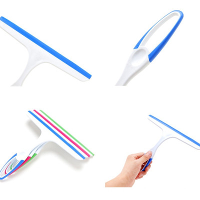 Dụng cụ lau kính cầm tay Seiwa Pro, thiết kế thon gọn và trọng lượng nhẹ giúp cho việc thao tác trở nên đơn giản và nhẹ nhàng -nội địa Nhật Bản