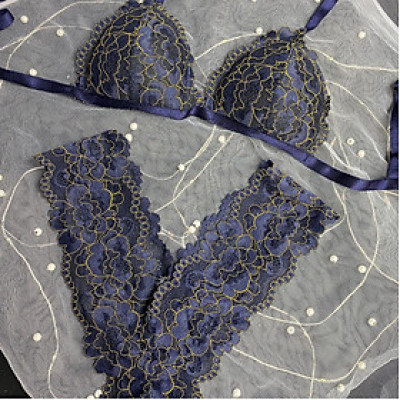 Bộ Nội Y Thiết Kế Ren Cao Cấp Xanh Đen Nét Vàng Có Mút Quần Chữ Y