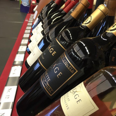 Rượu vang Organic Famille Lafage Narassa 2018 (Pháp) kèm túi hộp,đồ khui  