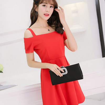 Đầm Dự Tiệc Thời Trang Haint Boutique Dáng Xòe Bẹt Vai D425