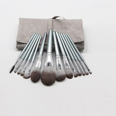 Bộ Cọ Trang Điểm 14 Cây Cán Bạc Cao Cấp Lông Siêu Mịn, Bám Phấn, Phù Hợp Mọi Loại Da, Không Gây Khó Chịu Cho Người Dùng, Có Bao Da Nhỏ Gọn, Tiện Dụng Đầy Đủ Chức Năng Makeup Cá Nhân Hiệu Quả, Tay Cầm Thoải Mái, Dễ Dàng Sử Dụng DRU - Hàng Chính Hãng